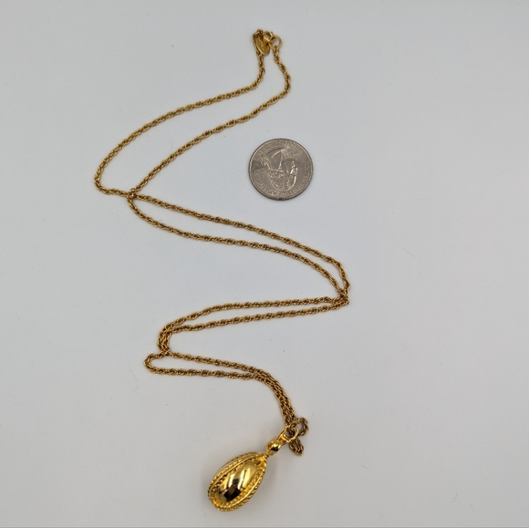 Joan Rivers Egg Shaped Pendant Gold Tone Rope Chain Vintage Signed 30 Inch Long - Picture 7 of 9